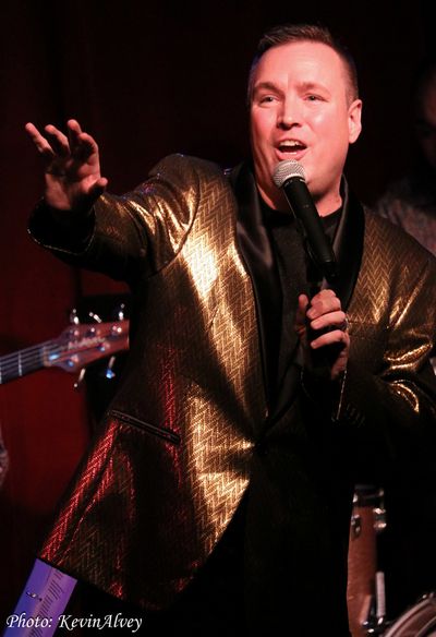 Robbie Rozelle Photo