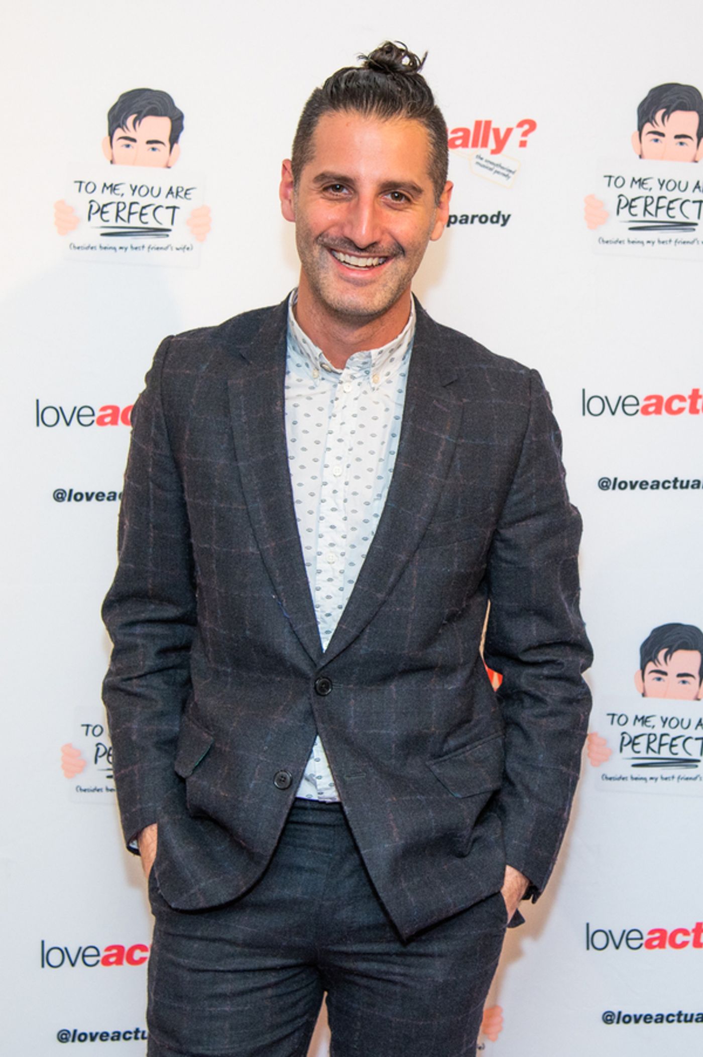Photos: LOVE ACTUALLY? THE UNAUTHORIZED MUSICAL PARODY Celebrates Opening Night!  Image