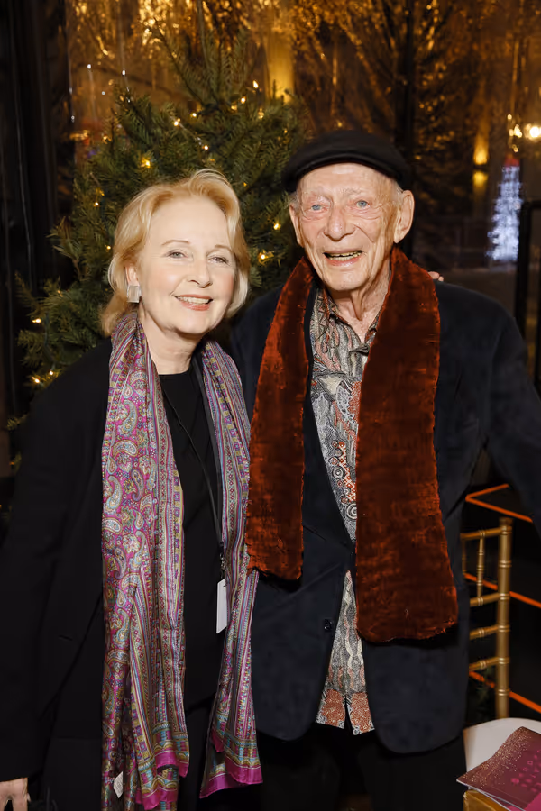 From left, Cast member Kate Burton and Alan Mandell pose before the opening night per Photo