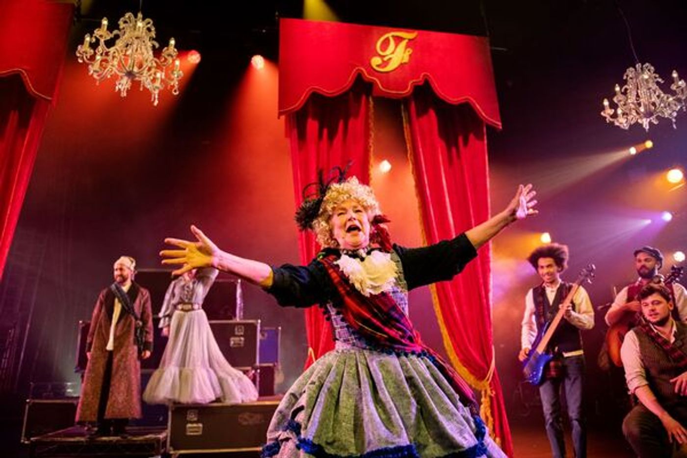 Photos: First Look at A CHRISTMAS CAROL From Dundee Rep  Image