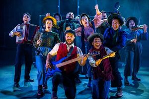  Isaac Savage, Stephanie Cremona, Ann Louise Ross, Ewan Donald, Mark Scott, Irene Mac Photo