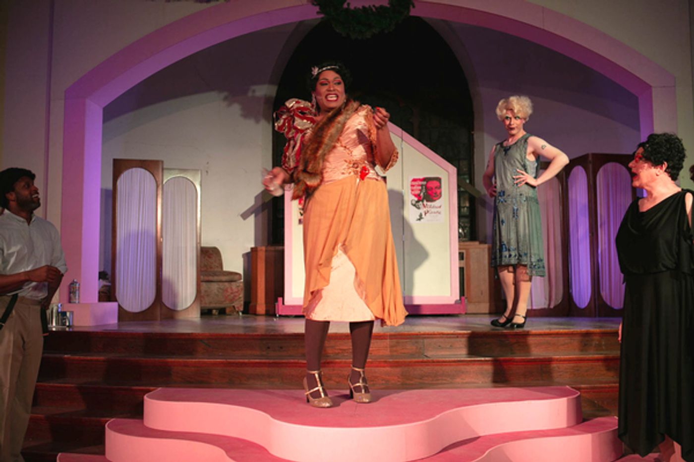 Photos: Hell in a Handbag Presents CHRISTMAS DEAREST Photos: Hell in a Handbag Presents CHRISTMAS DEAREST Image