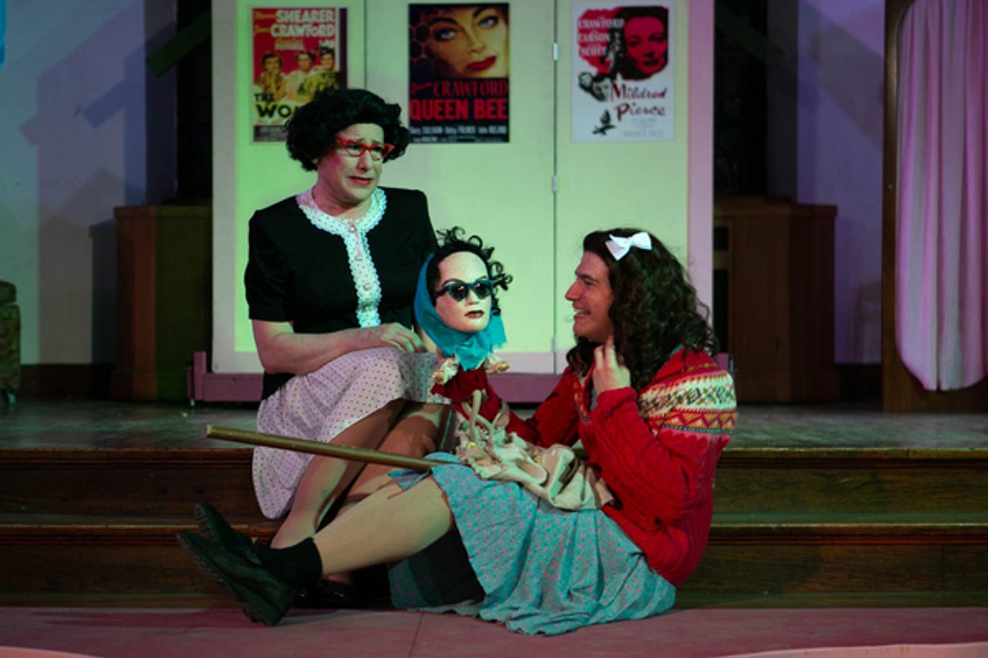 Photos: Hell in a Handbag Presents CHRISTMAS DEAREST Photos: Hell in a Handbag Presents CHRISTMAS DEAREST Image