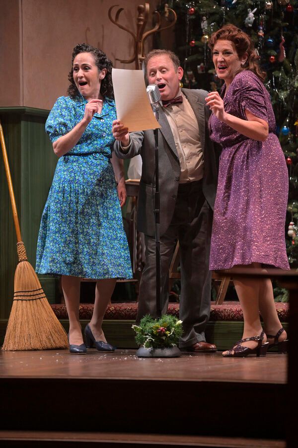 Sarita Ocón, Todd Cerveris and  Luisa Sermol Photo