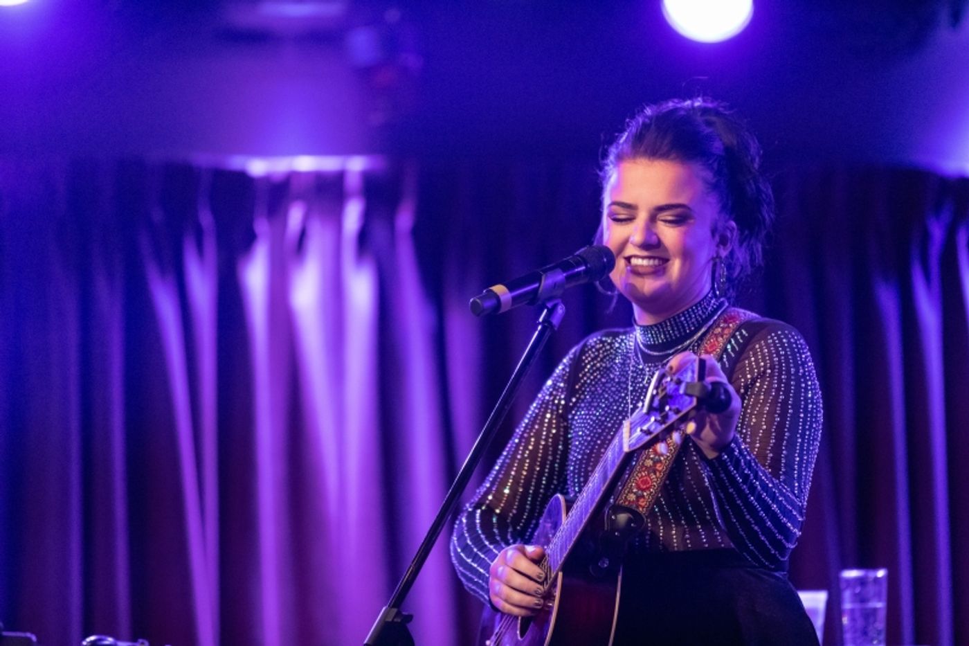 Photo Flash: MADDIE POPPE Acoustic Christmas Tour at The Green Room 42 Documented by Thomas Salus  Image