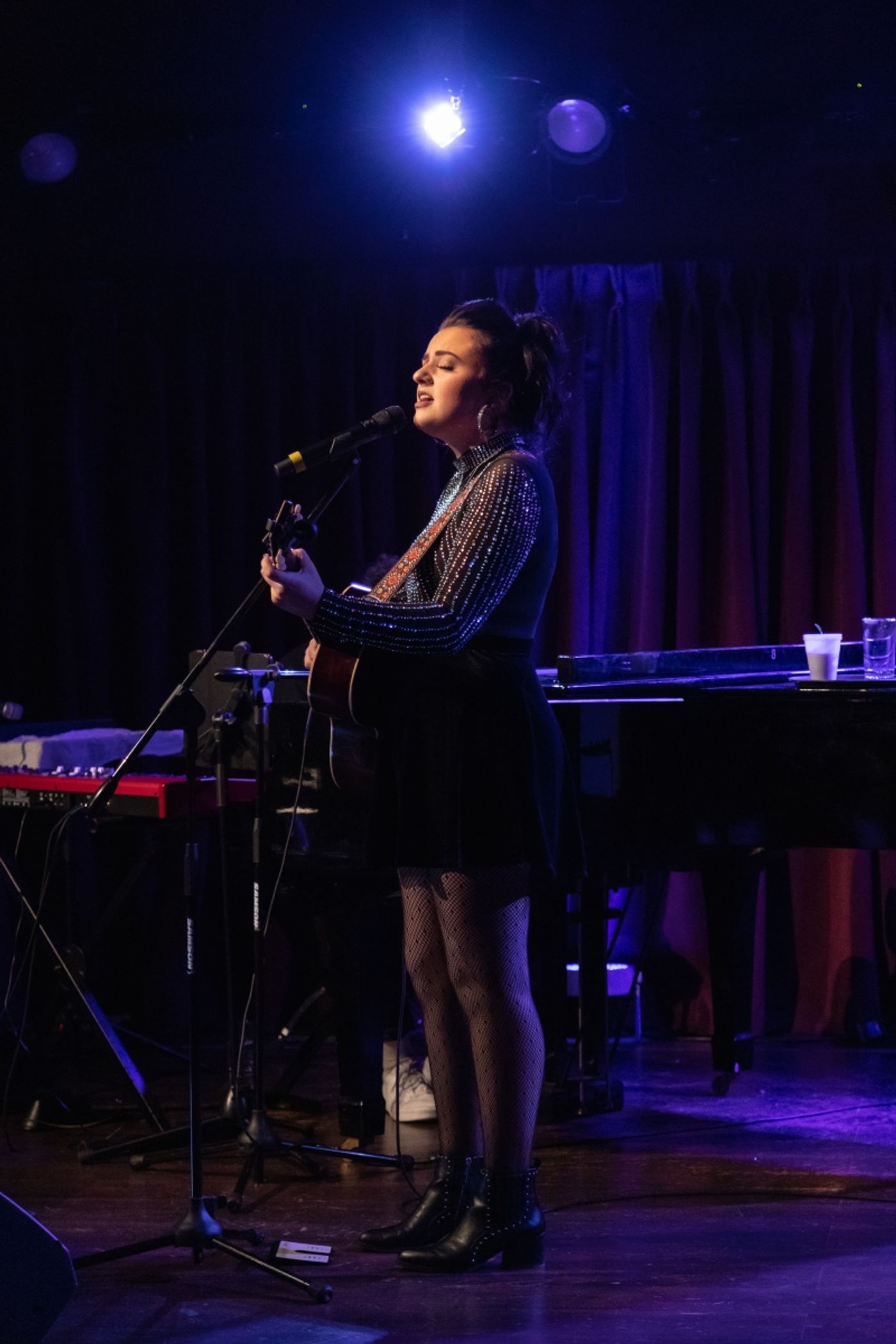 Photo Flash: MADDIE POPPE Acoustic Christmas Tour at The Green Room 42 Documented by Thomas Salus  Image