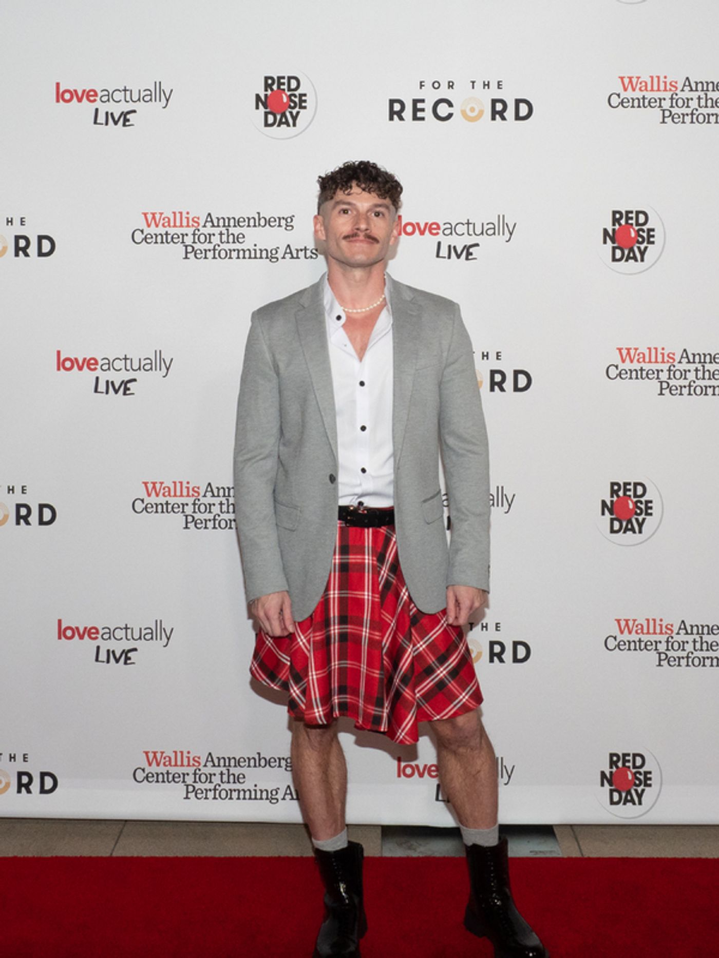 Photos: LOVE ACTUALLY LIVE Red Carpet At the Wallis Annenberg Photos: LOVE ACTUALLY LIVE Red Carpet At the Wallis Annenberg Image