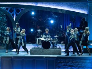 Parissa Koo, Darrell Morris Jr., Cheyenne Wells, Conor Jack Kowalski, Ian Ward, James Byous, Sha'Leah Nikole Stubblefield, and Emily Lopez @ BroadwayWorld Parissa Koo, Darrell Morris Jr., Cheyenne Wells, Conor Jack Kowalski, Ian Ward, James Photo