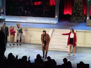 Doug Kreeger, JJ Barton, Tomasina Abate, Aaron Lazar, and Gabriela Carrillo @ BroadwayWorld Doug Kreeger, JJ Barton, Tomasina Abate, Aaron Lazar, and Gabriela Carrillo Photo