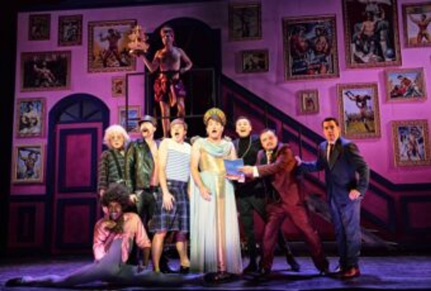 Review: THE PRODUCERS at Théâtre De Paris  Image