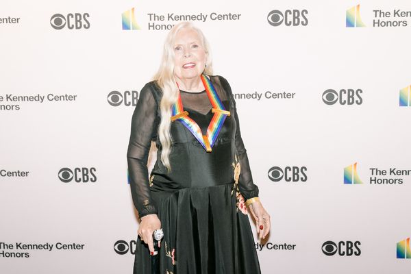 Joni Mitchell Photo