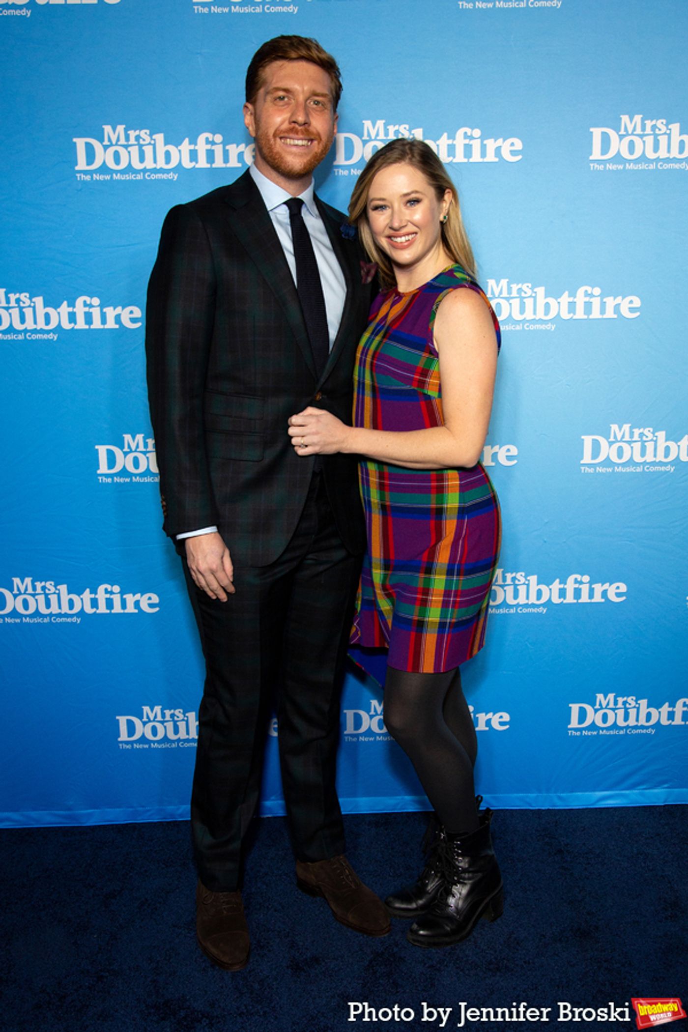 Photos: On the Opening Night Red Carpet for MRS. DOUBTFIRE  Image