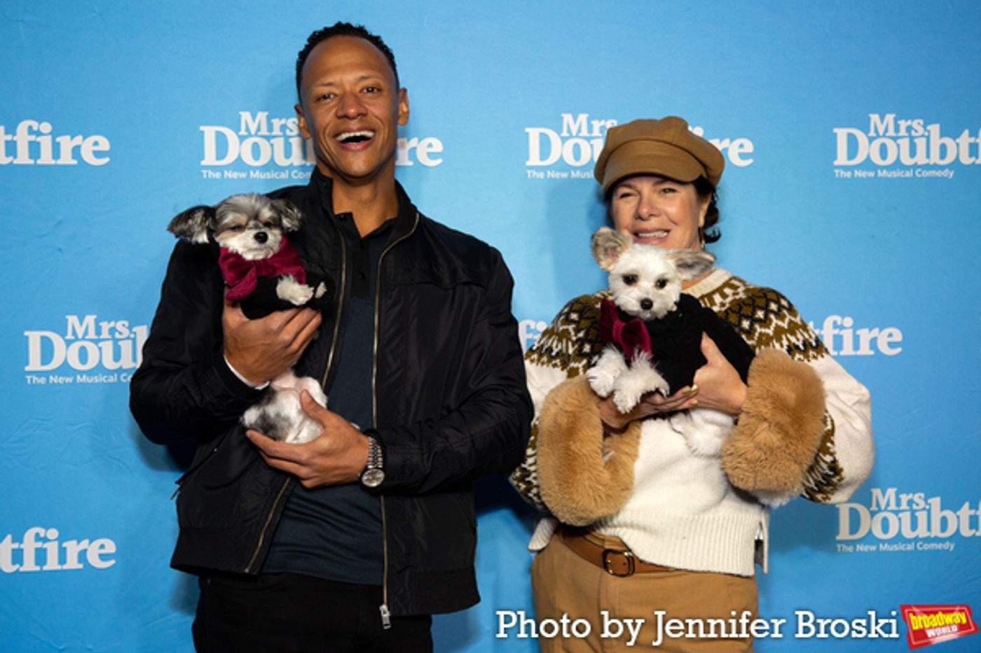 Photos: On the Opening Night Red Carpet for MRS. DOUBTFIRE  Image