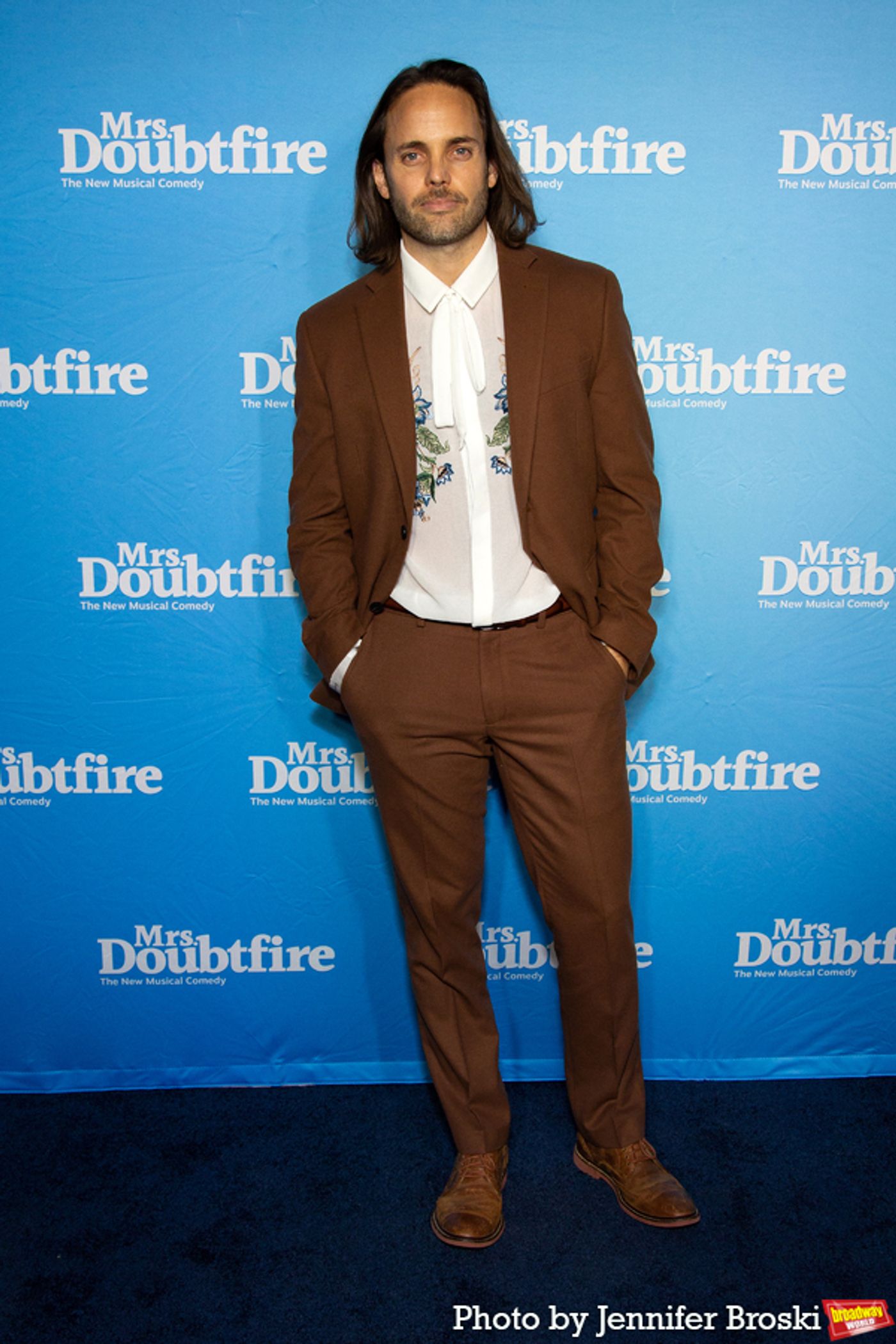 Photos: On the Opening Night Red Carpet for MRS. DOUBTFIRE  Image