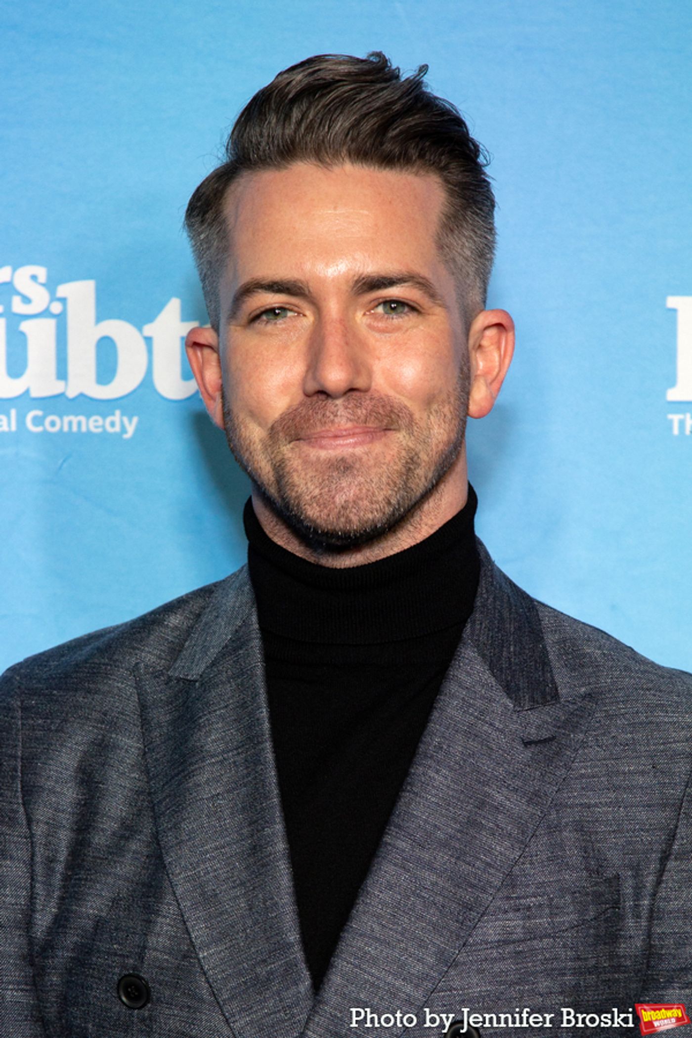 Photos: On the Opening Night Red Carpet for MRS. DOUBTFIRE  Image