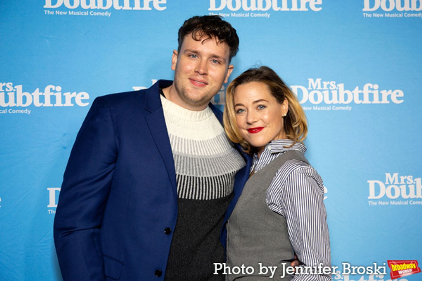 Photos: On the Opening Night Red Carpet for MRS. DOUBTFIRE  Image