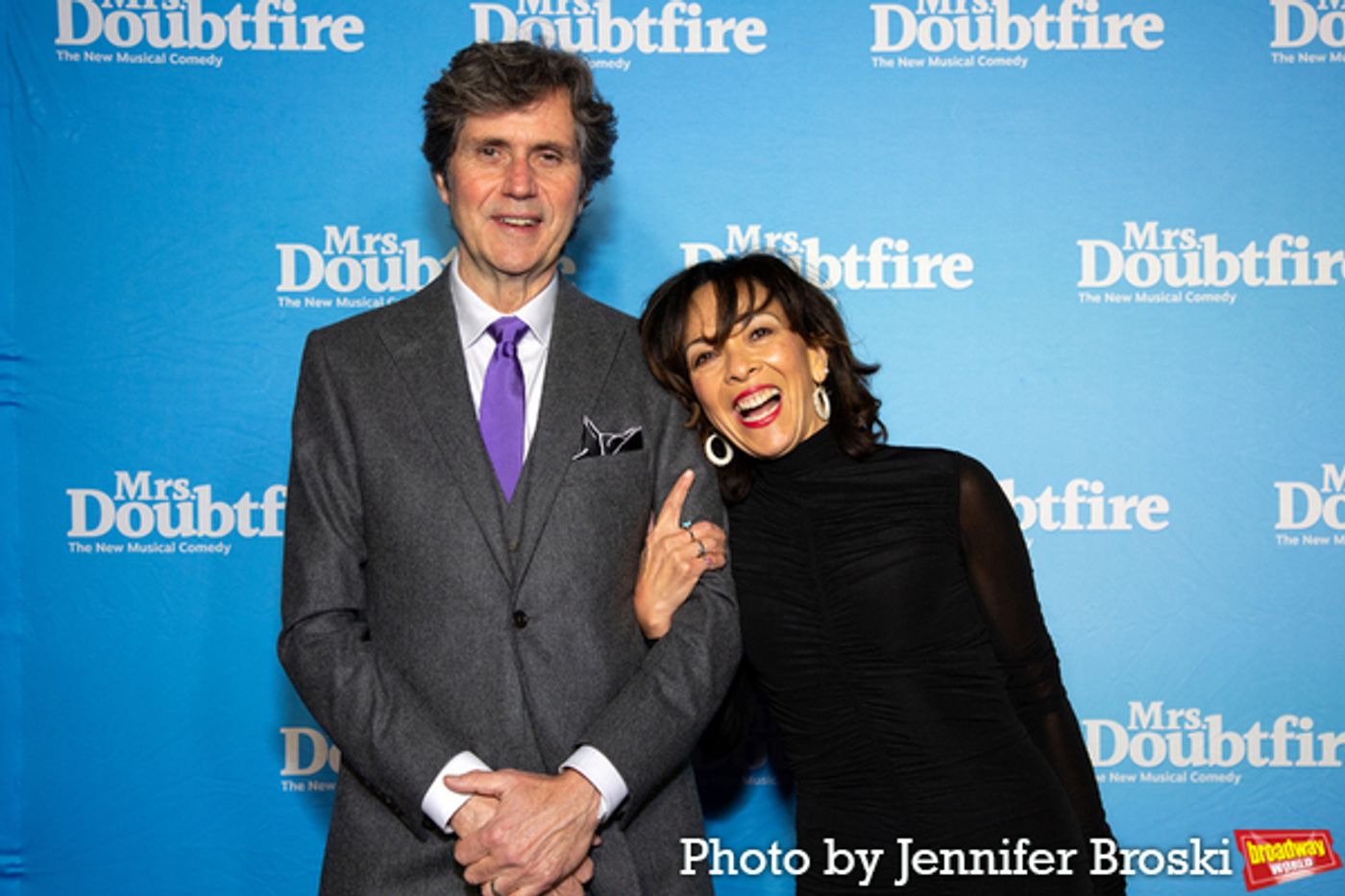 Photos: On the Opening Night Red Carpet for MRS. DOUBTFIRE  Image
