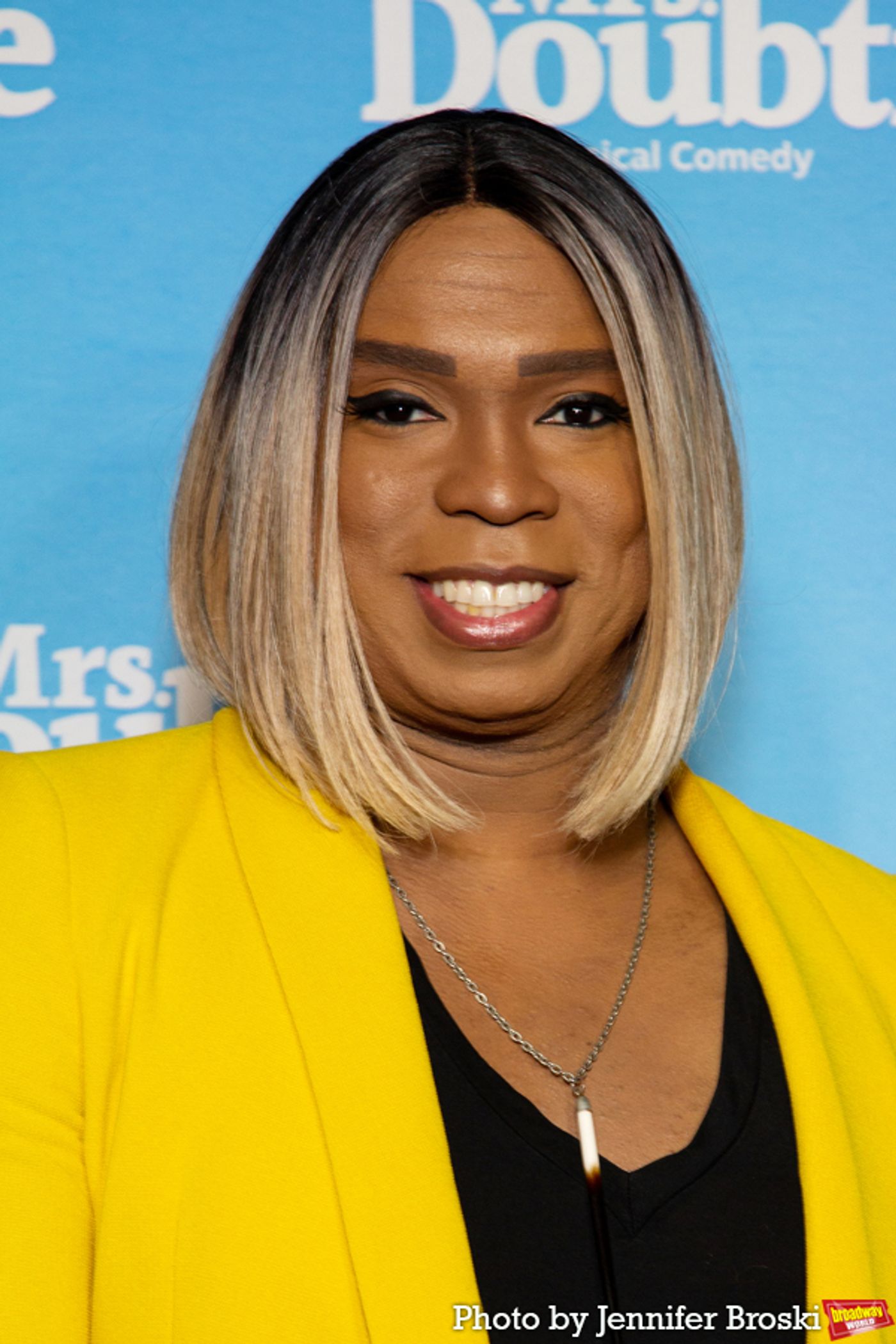 Photos: On the Opening Night Red Carpet for MRS. DOUBTFIRE  Image