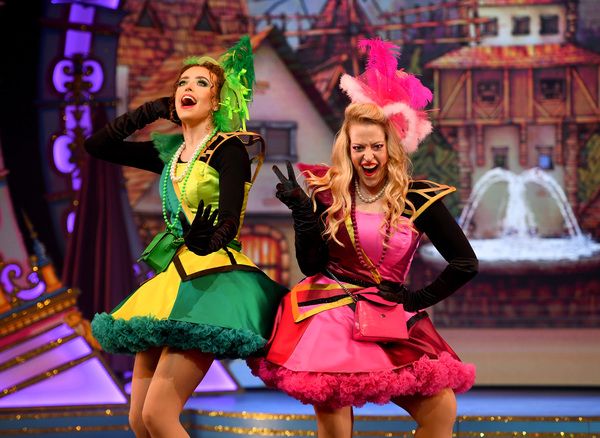 Ella Biddlecombe and Britt Lenting  Photo