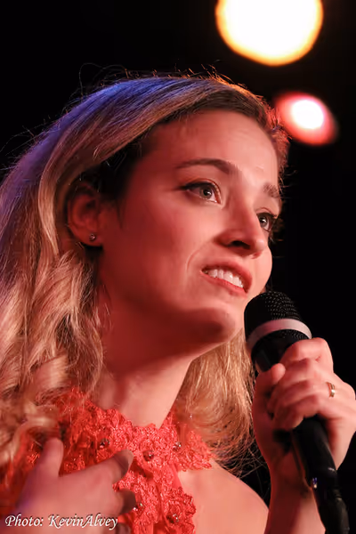 Christy Altomare Photo