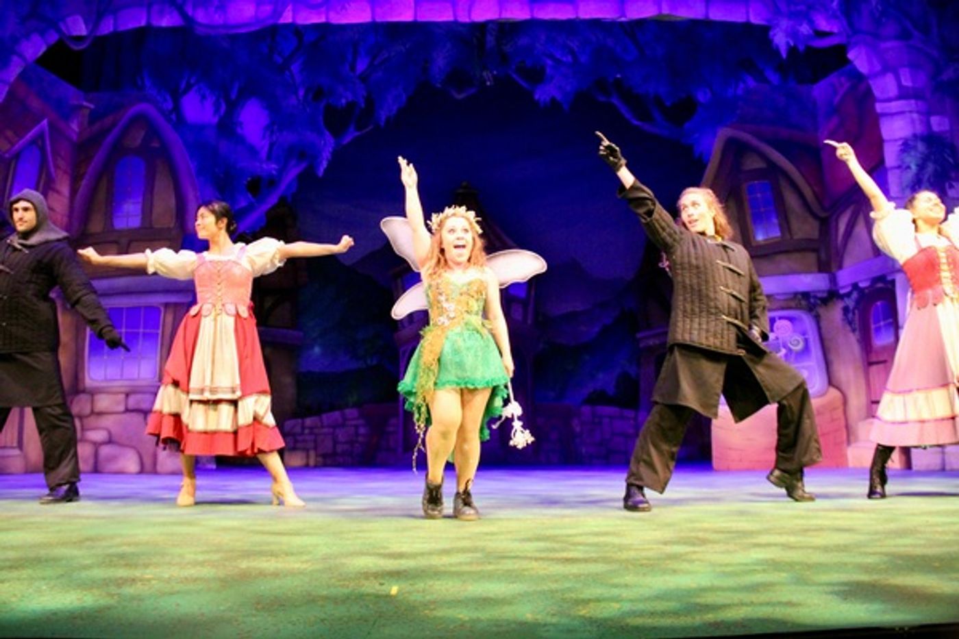 Photos: The Laguna Playhouse Presents ROBIN HOOD & MAID MARION: A HOLIDAY PANTO Photos: The Laguna Playhouse Presents ROBIN HOOD & MAID MARION: A HOLIDAY PANTO Image