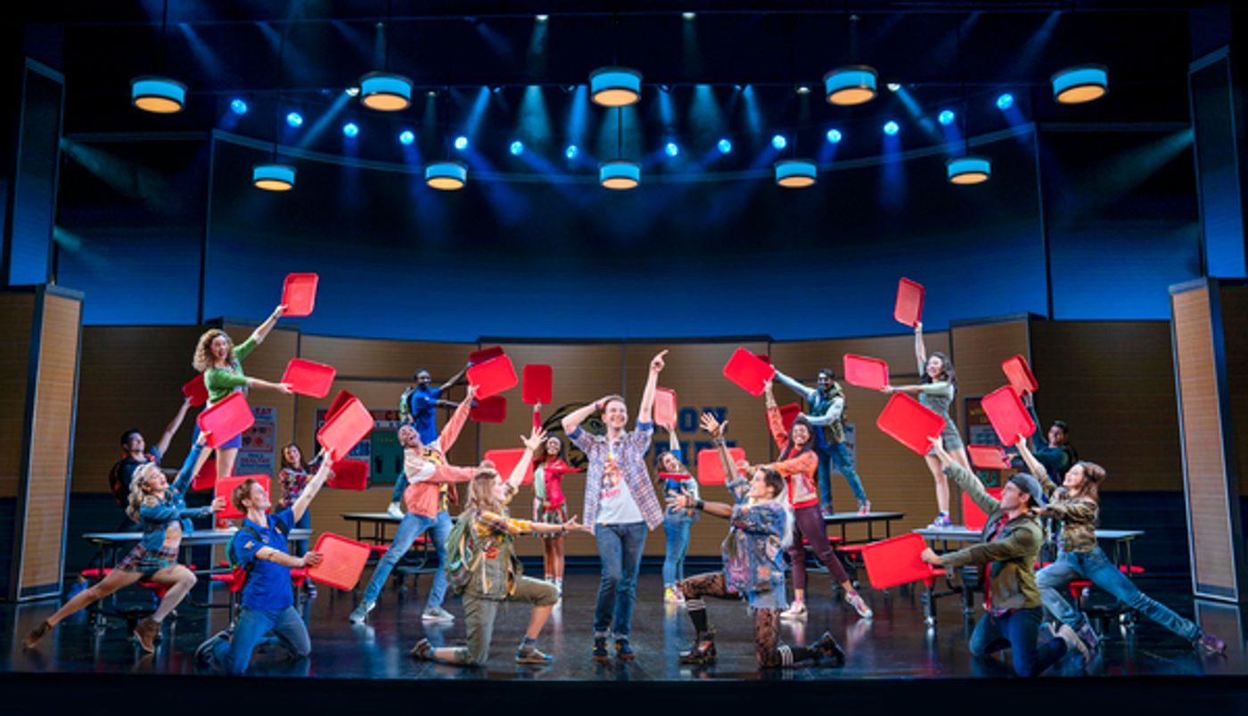 Exclusive Photos: Get A First Look At The Cast Of MEAN GIRLS On Tour  Image