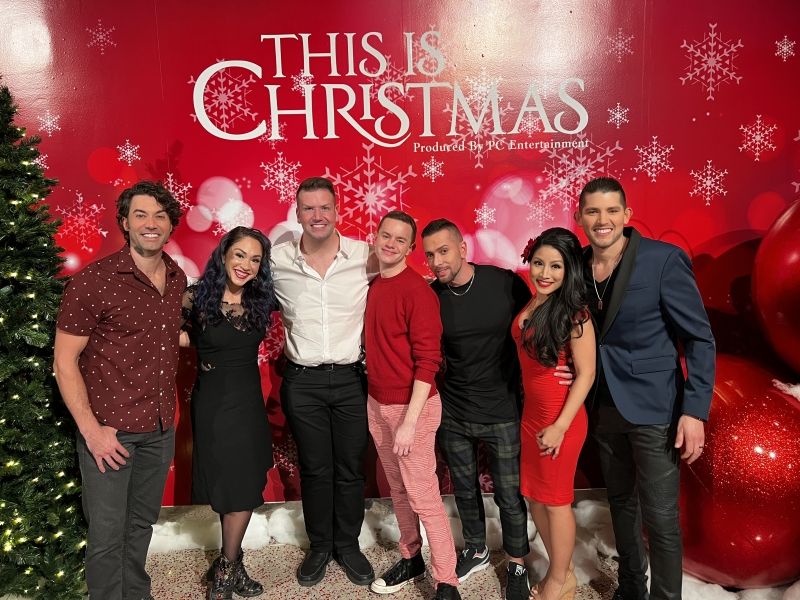 Photos: Casts of NAKED BOYS SINGING & THIS IS CHRISTMAS Visit Each Other's Shows!  Image