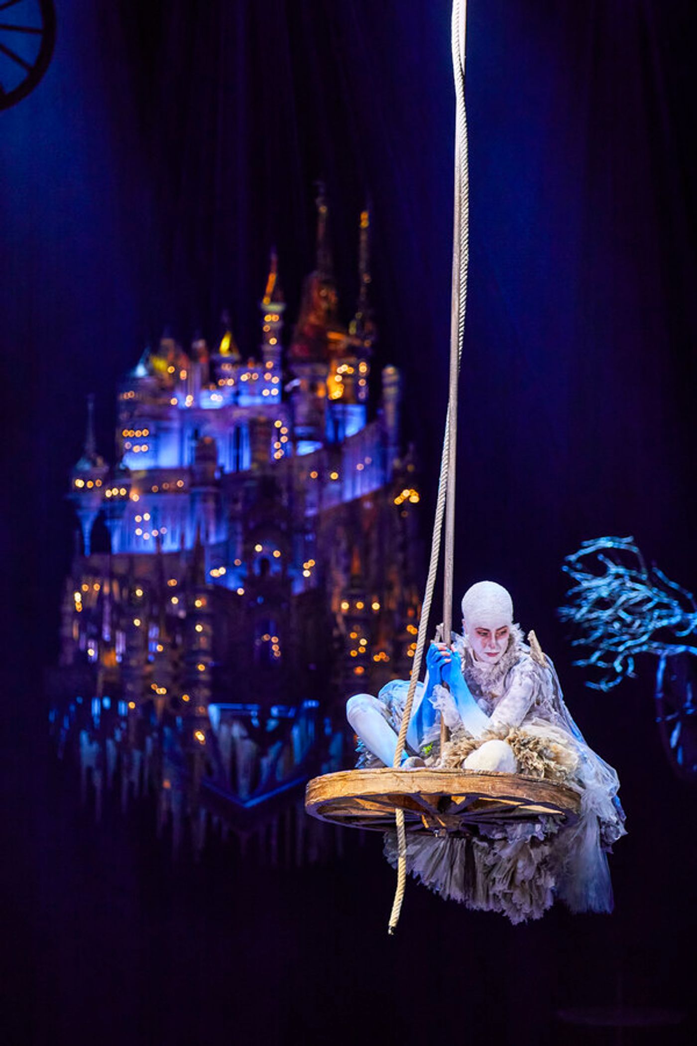 Photos: First Look at HEX at the National Theatre!  Image