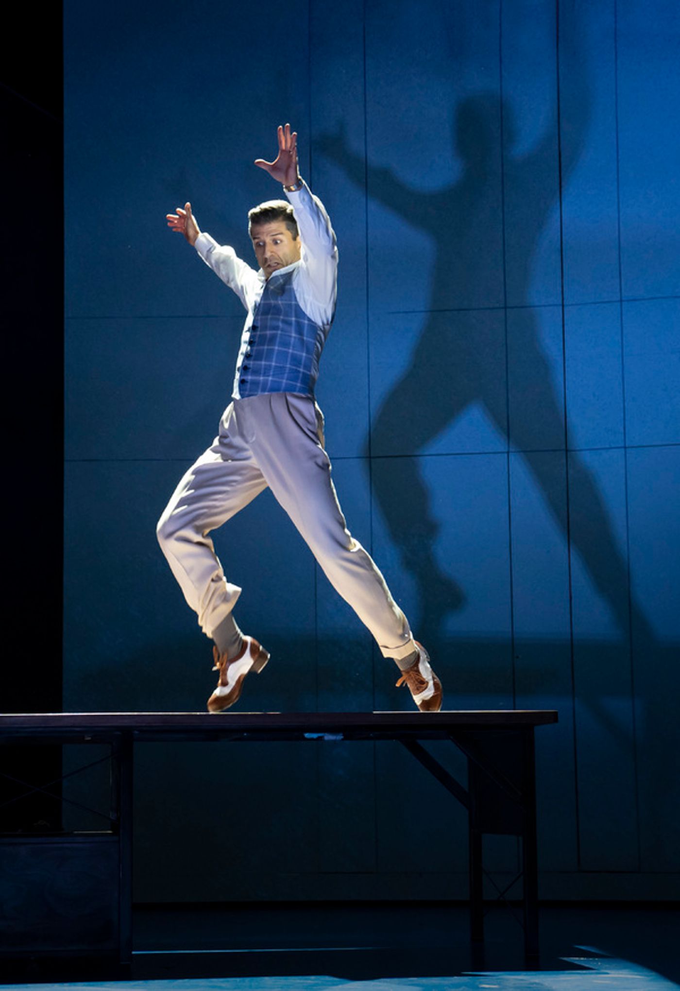 Photos: Check Out New Images of FLYING OVER SUNSET!  Image