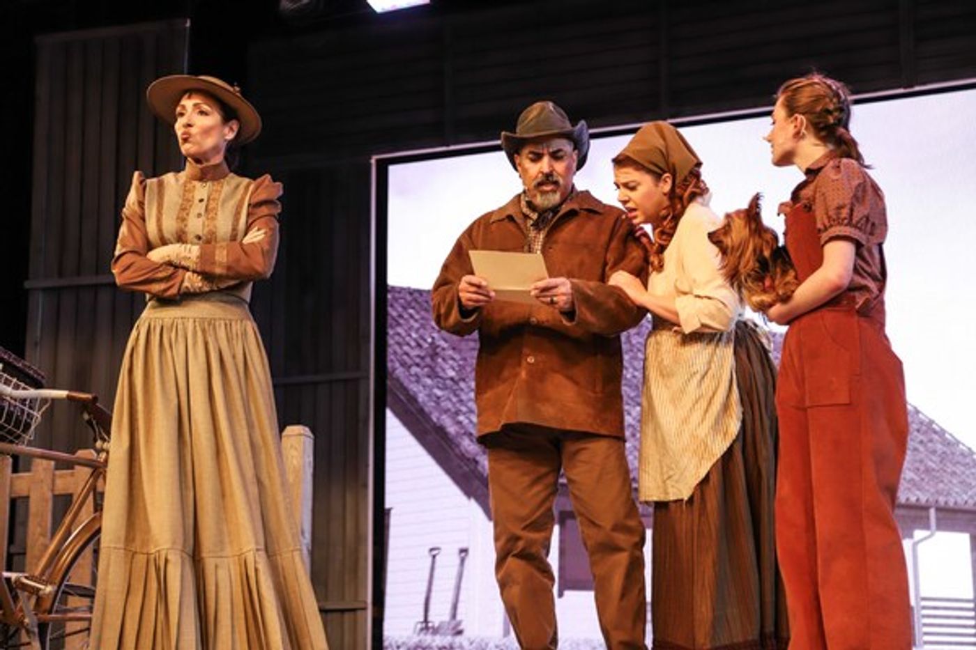 Photos: THE WIZARD OF OZ At Tacoma Little Theatre  Image