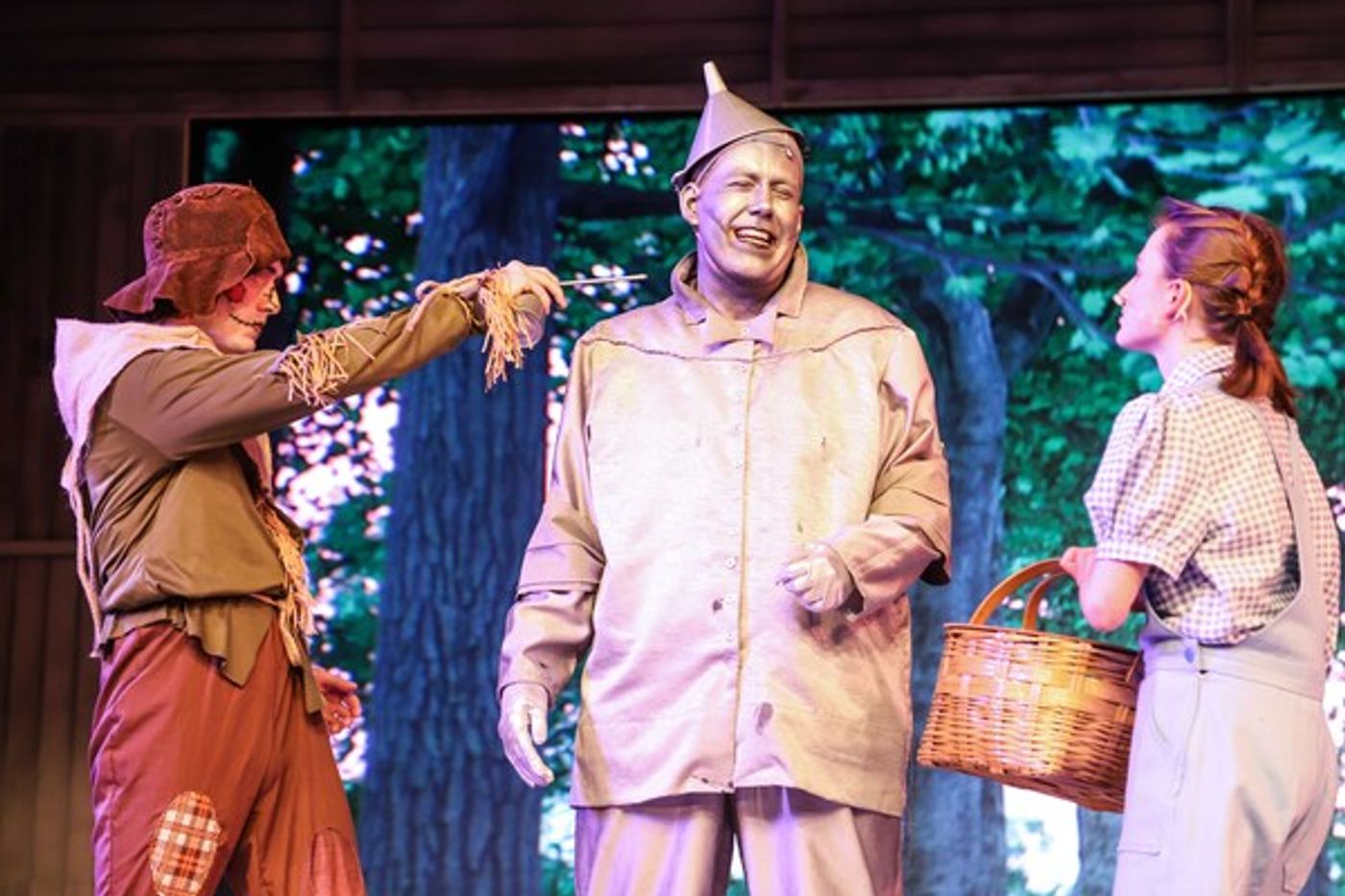Photos: THE WIZARD OF OZ At Tacoma Little Theatre  Image