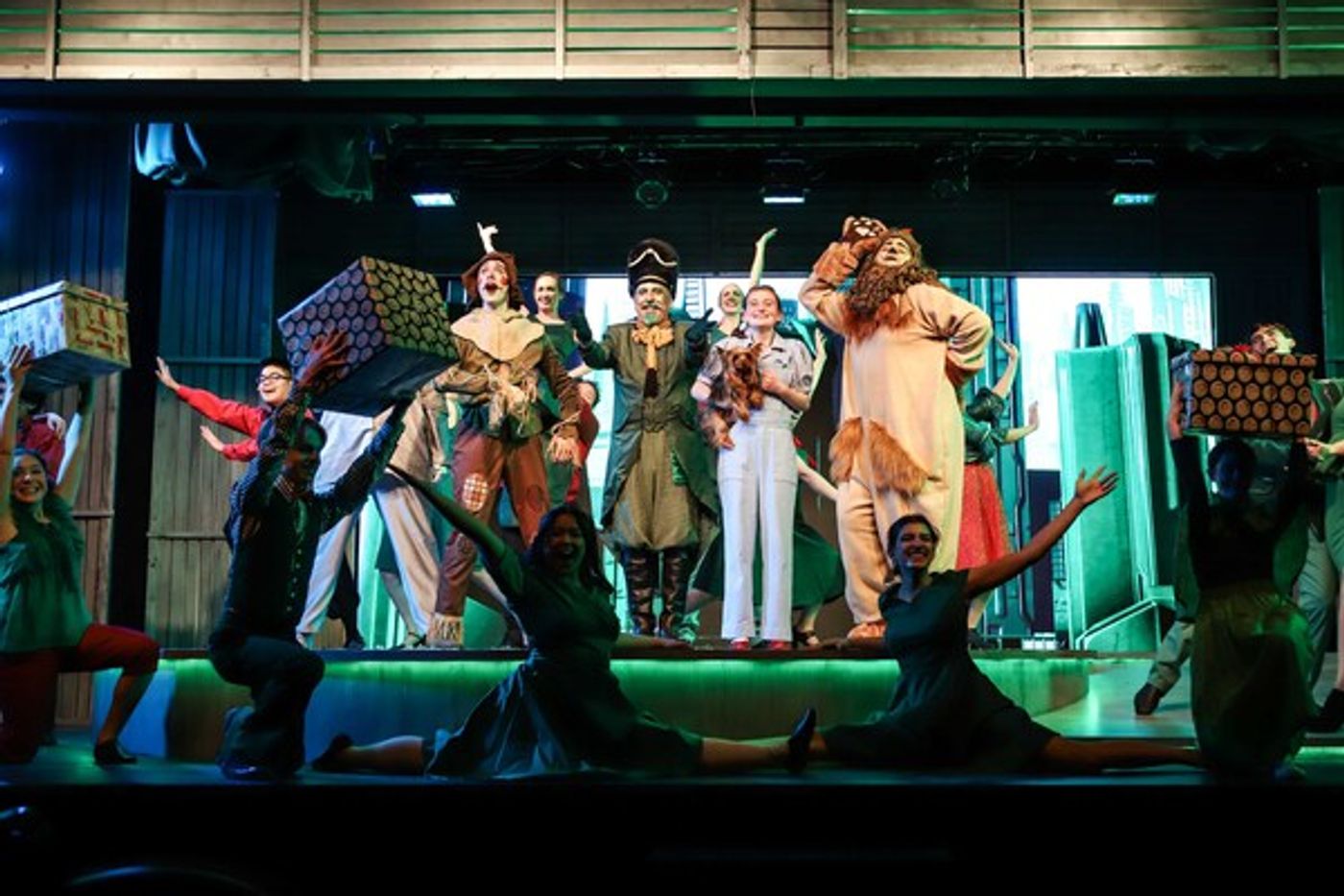 Photos: THE WIZARD OF OZ At Tacoma Little Theatre  Image