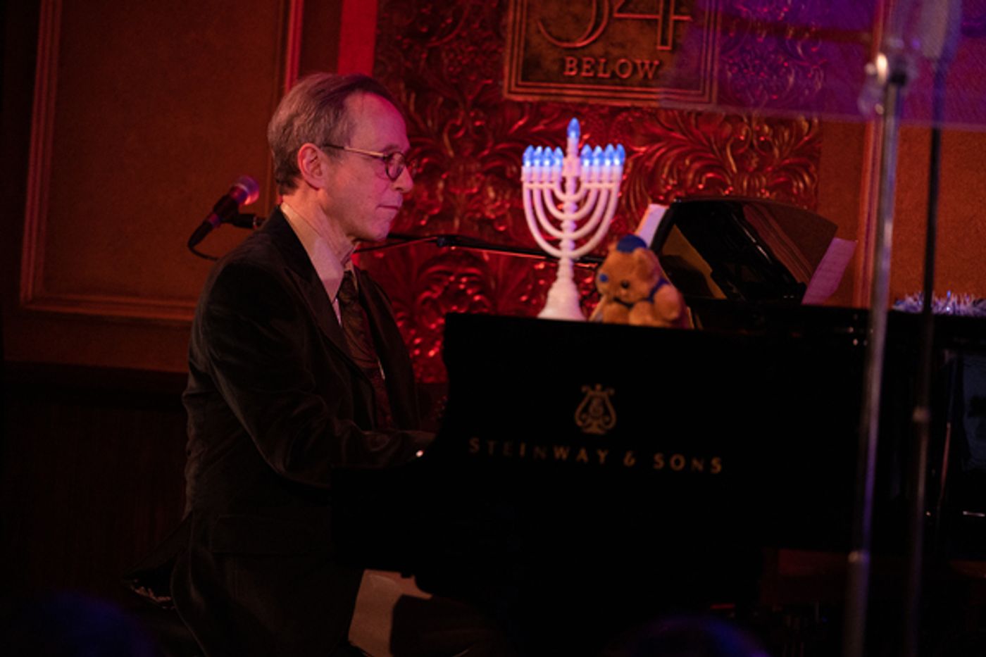 Photos: Ben Rappaport, Eli Bolin, Larry Hochman & More Celebrate Hanukkah at 54 Below  Image