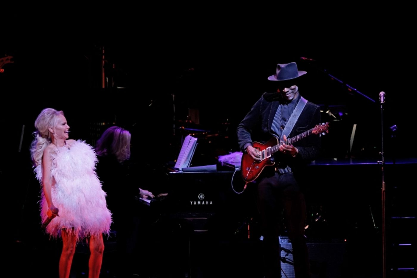 Review: Kristin Chenoweth Wins Christmas With CHRISTMAS AT THE MET at The Metropolitan Opera  Image