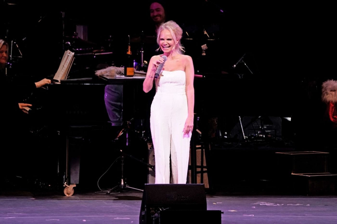 Review: Kristin Chenoweth Wins Christmas With CHRISTMAS AT THE MET at The Metropolitan Opera  Image