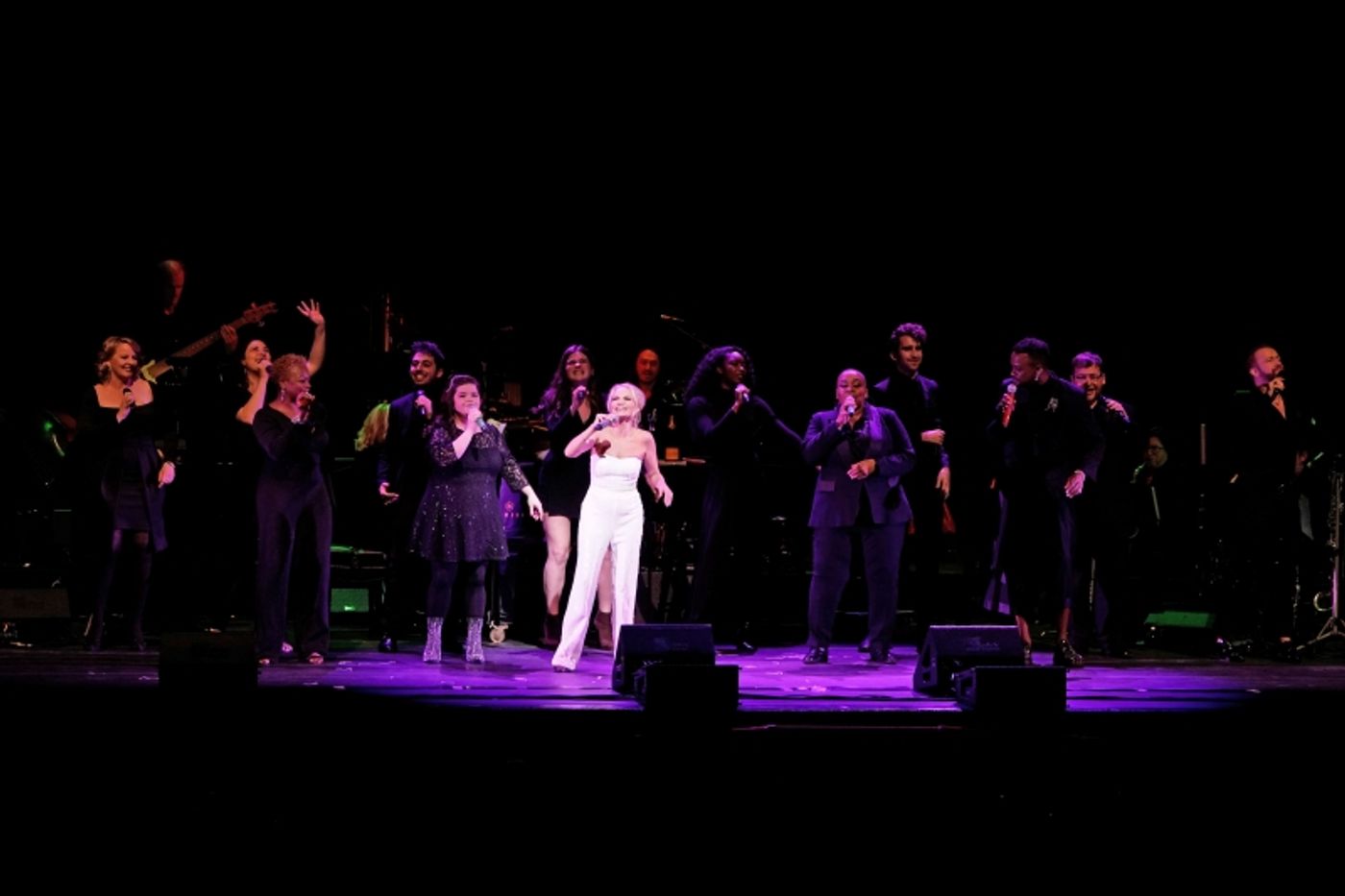 Review: Kristin Chenoweth Wins Christmas With CHRISTMAS AT THE MET at The Metropolitan Opera  Image