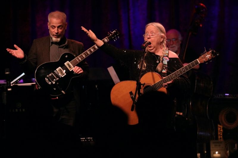 Photo Flash:  Stewart Green Captures December 7th THE LINEUP WITH SUSIE MOSHER at Birdland Theater In His Lens  Image