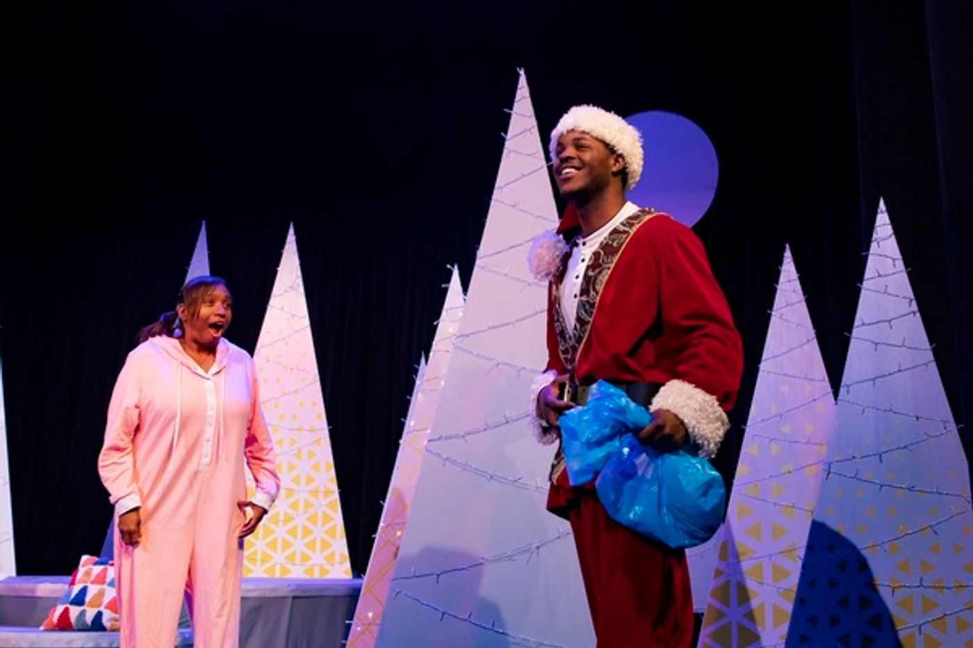 Photos: Cleveland Public Theatre Presents 10 MINUTES TO MIDNIGHT: 9 QUIRKY PLAYS FOR THE HOLIDAYS Photos: Cleveland Public Theatre Presents 10 MINUTES TO MIDNIGHT: 9 QUIRKY PLAYS FOR THE HOLIDAYS Image