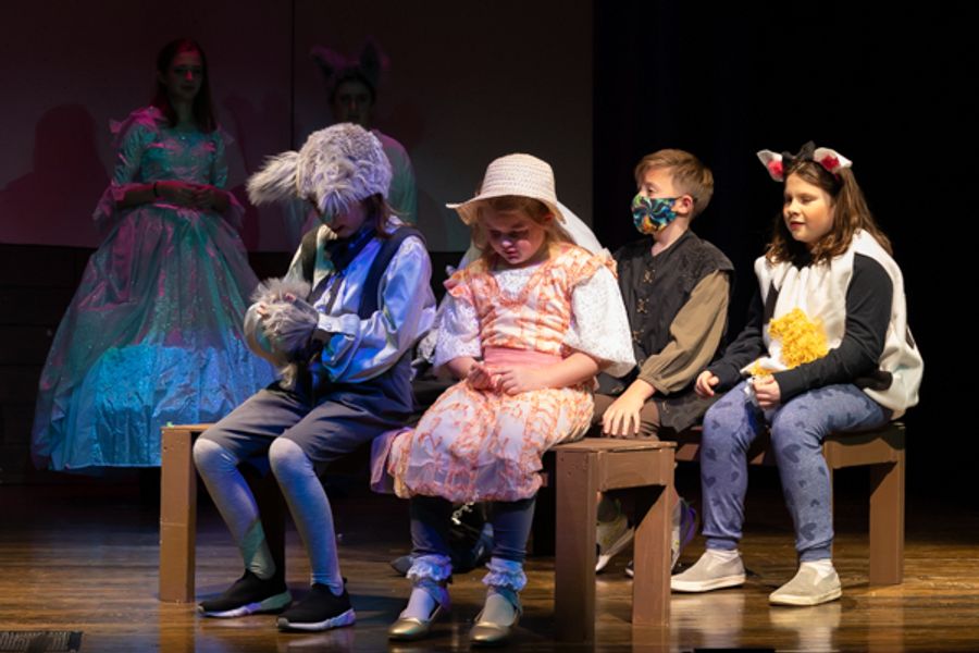 Photos: First look at Worthington Community Theatre's A FAIRYTALE CHRISTMAS CAROL Image