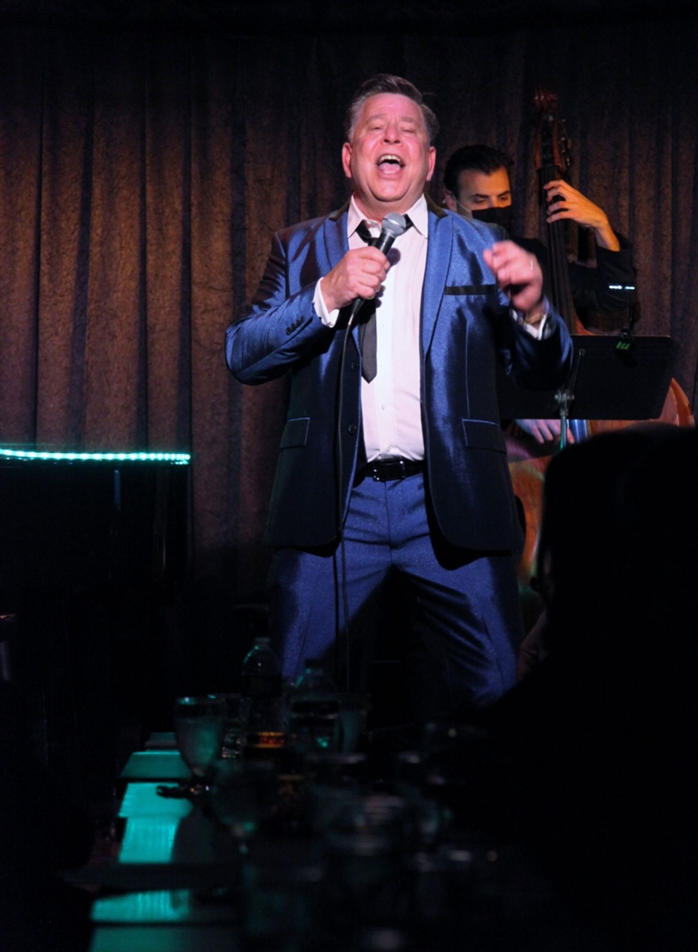 Review: Frank McDonough Lights Up Don't Tell Mama With LEGENDS OF LAS VEGAS  Image