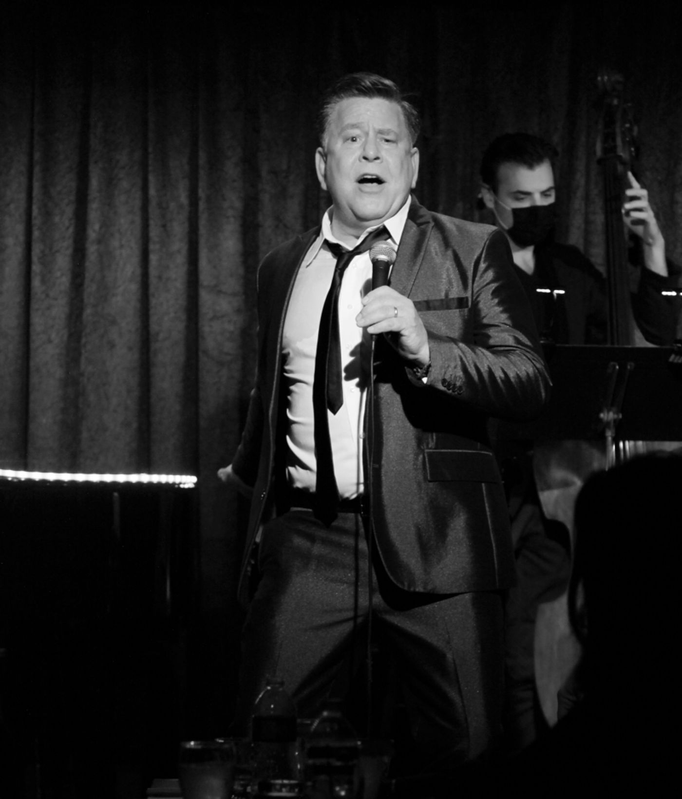 Review: Frank McDonough Lights Up Don't Tell Mama With LEGENDS OF LAS VEGAS  Image