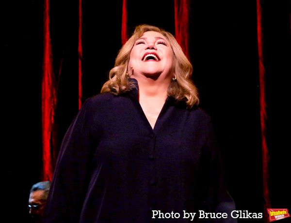Photos: Kathleen Turner Brings FINDING MY VOICE to Town Hall — photo 1 of 5