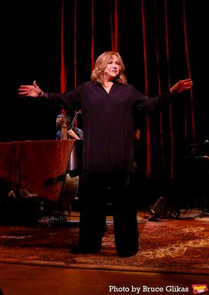 Kathleen Turner Photo