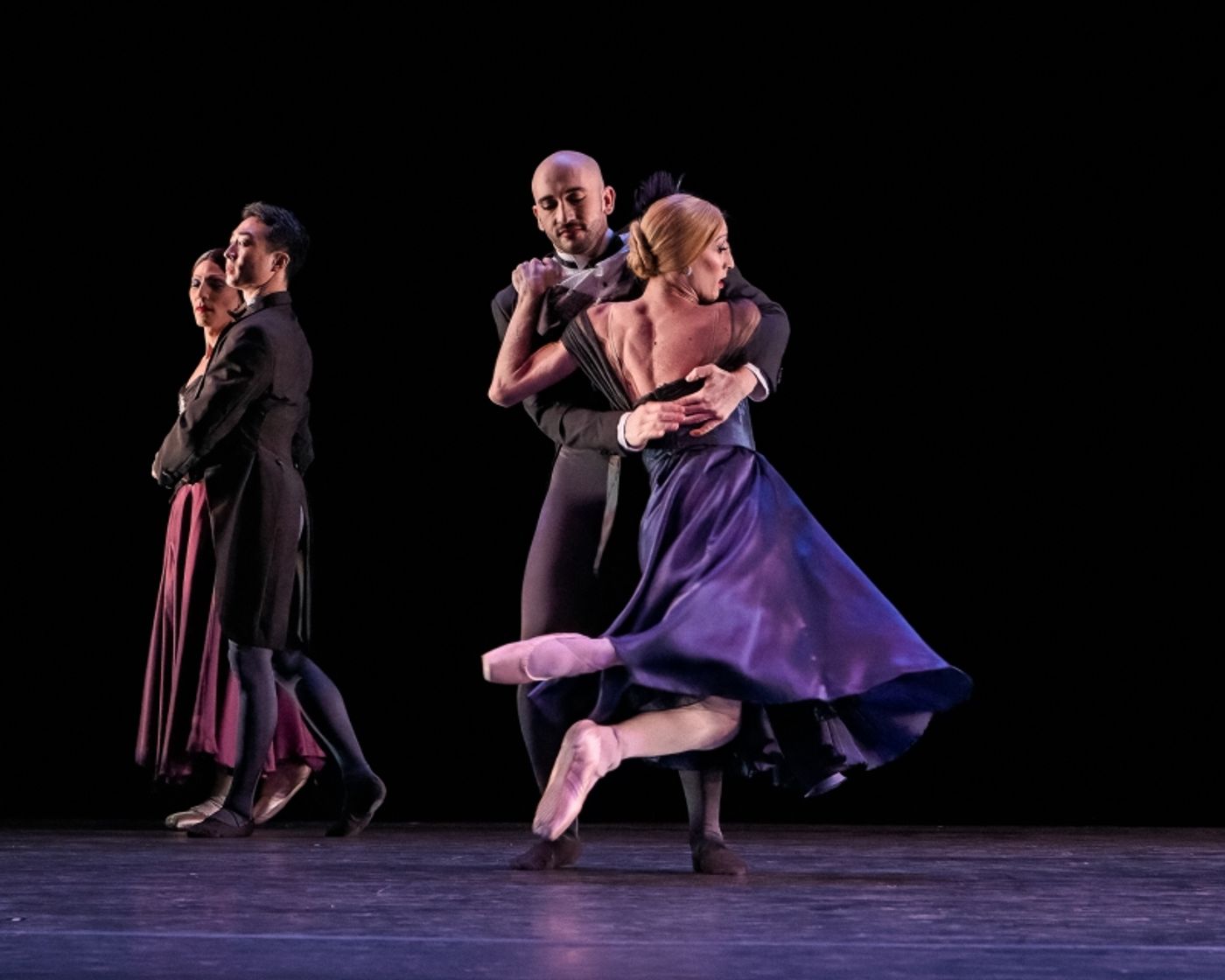 Review: LES BALLETS TROCKADERO DE MONTE CARLO at The Joyce Theater  Image