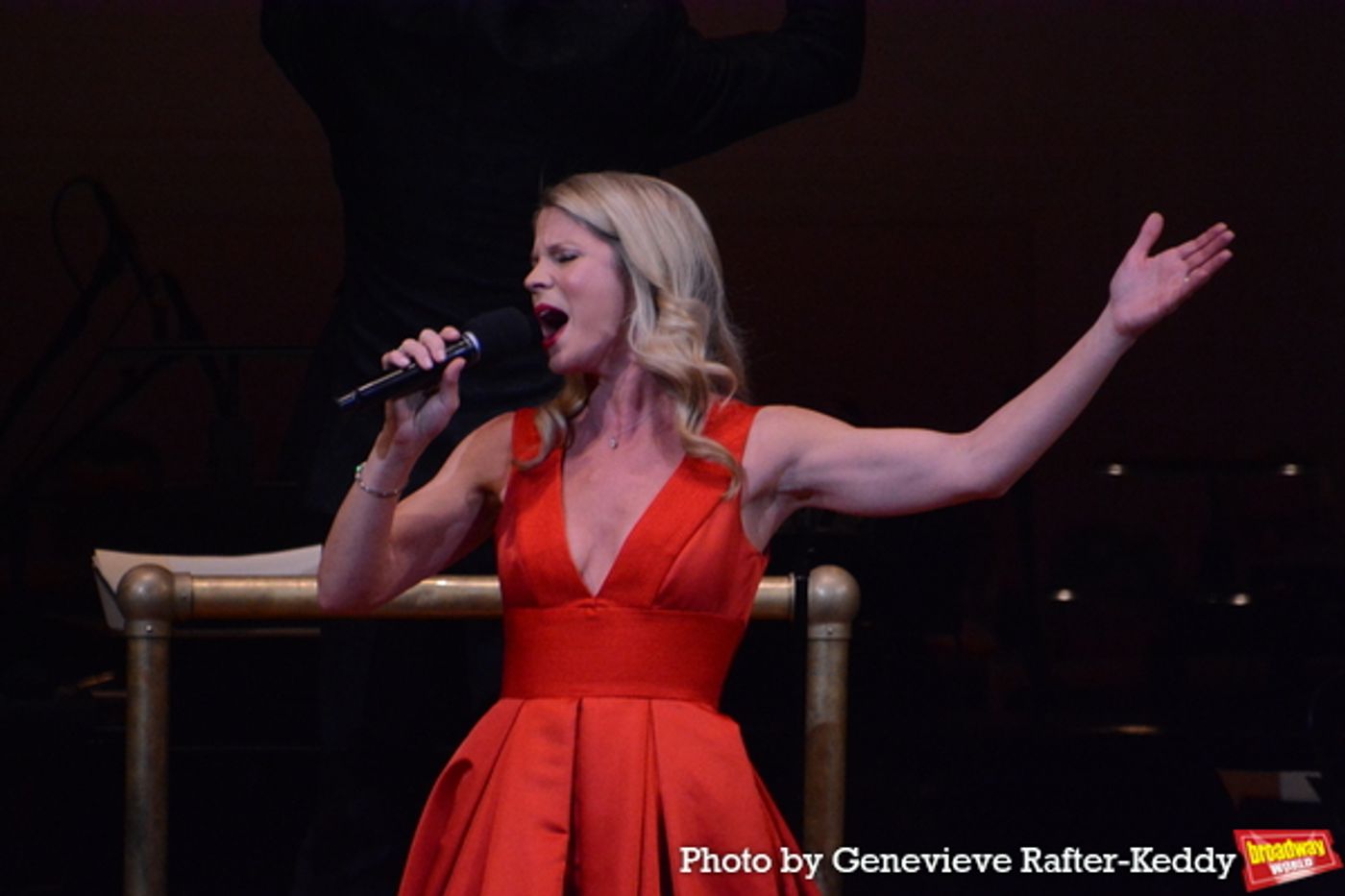 Photos: Kelli O'Hara Goes Home For The Holidays with the New York Pops  Image