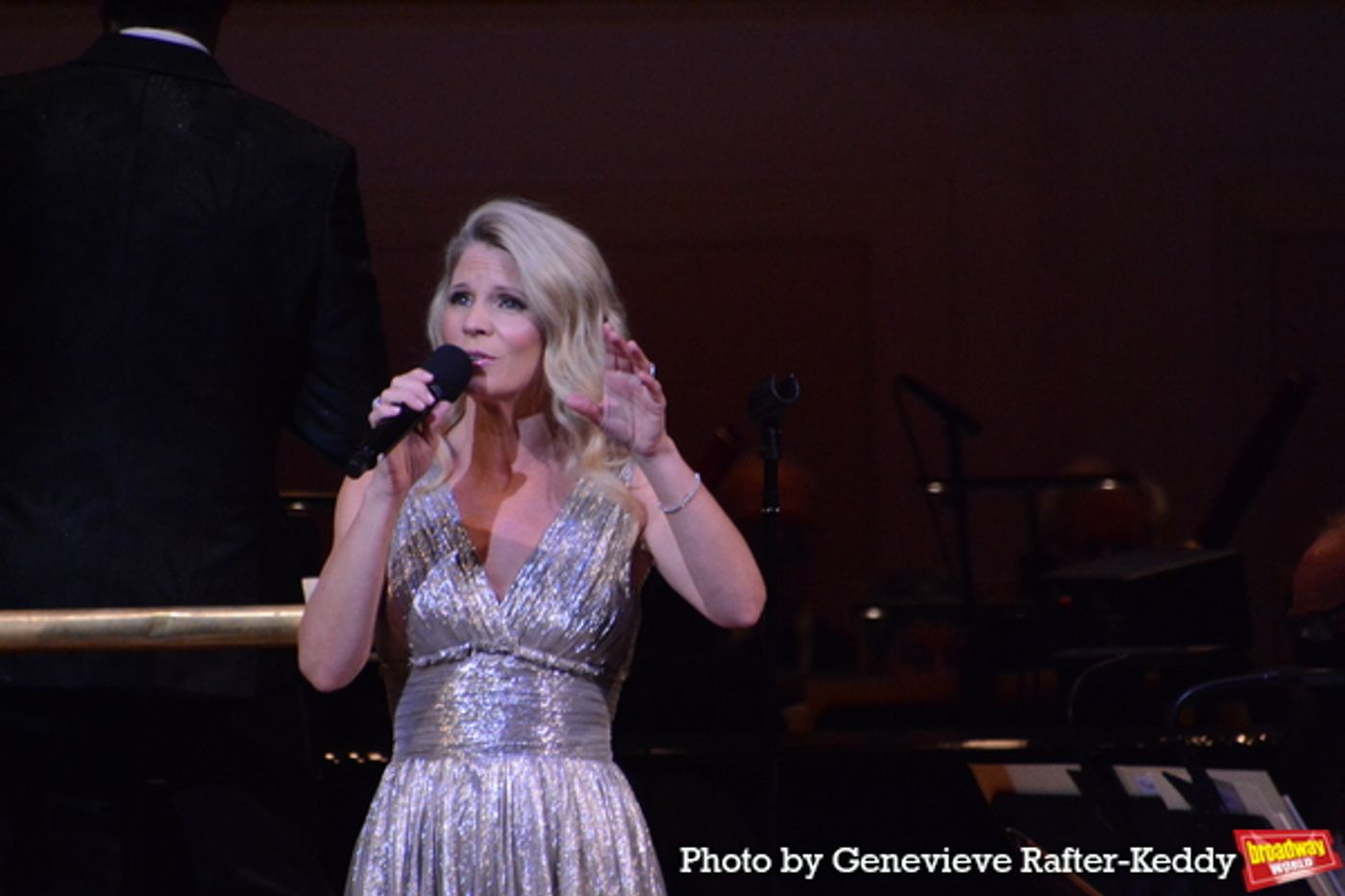 Photos: Kelli O'Hara Goes Home For The Holidays with the New York Pops  Image