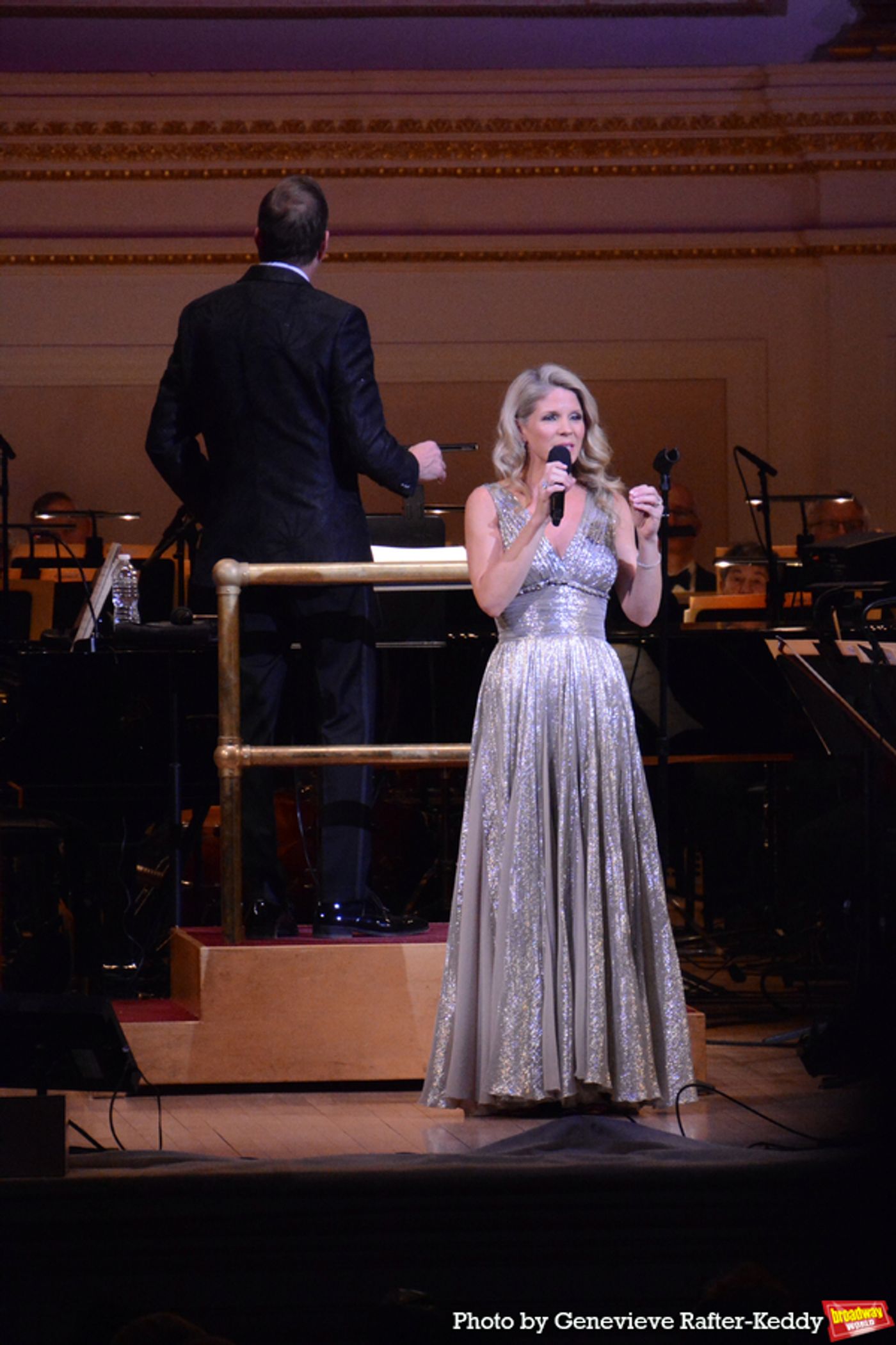 Photos: Kelli O'Hara Goes Home For The Holidays with the New York Pops  Image