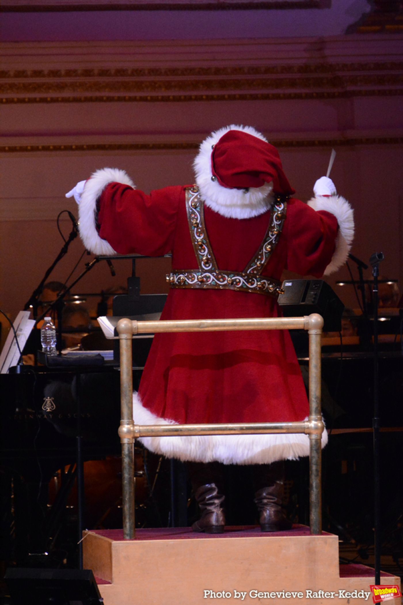 Photos: Kelli O'Hara Goes Home For The Holidays with the New York Pops  Image