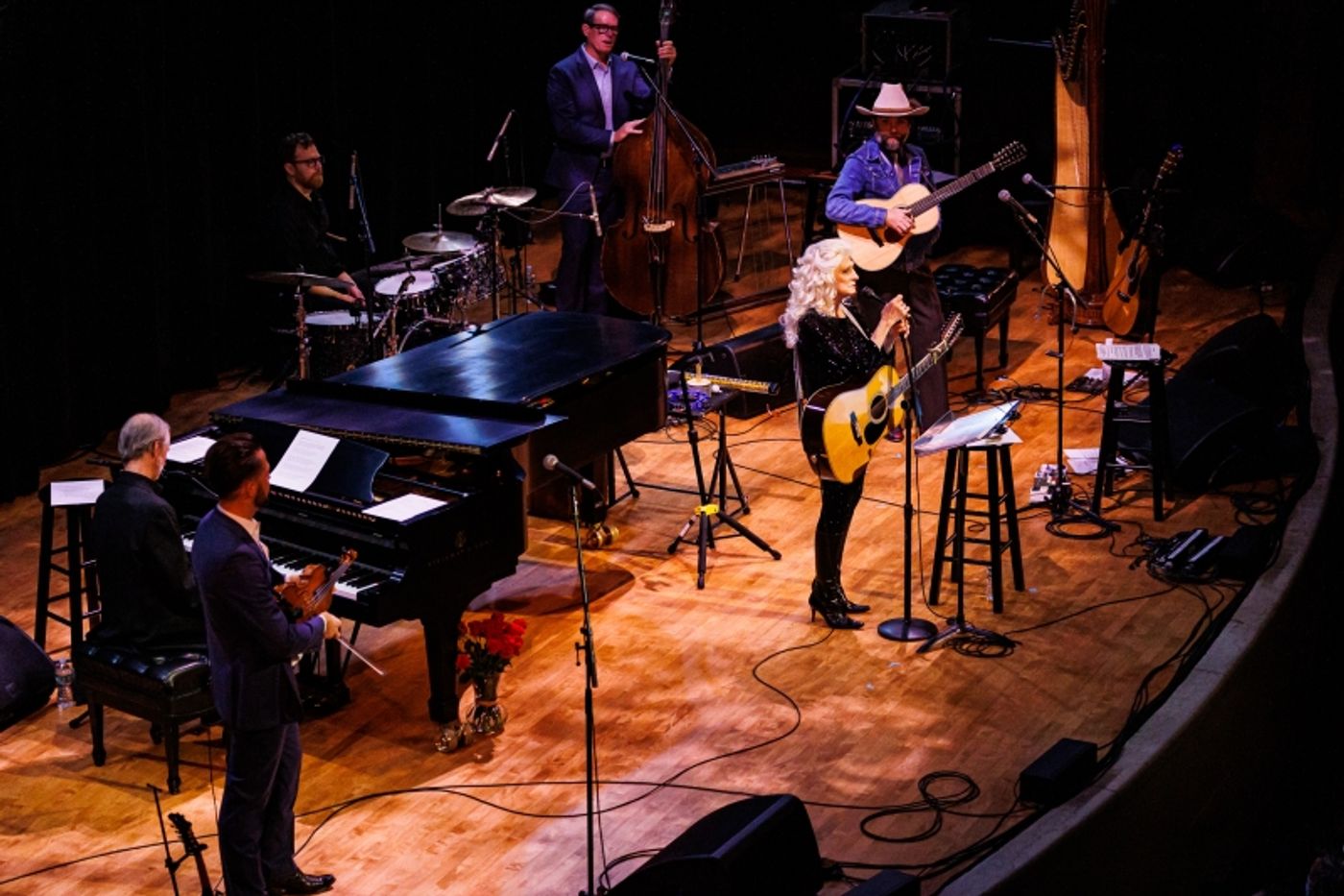 Review: Judy Collins Lifts Spirits With WINTER STORIES at Town Hall by Guest Reviewers Ellen Bonjorno and Georga Osborne  Image