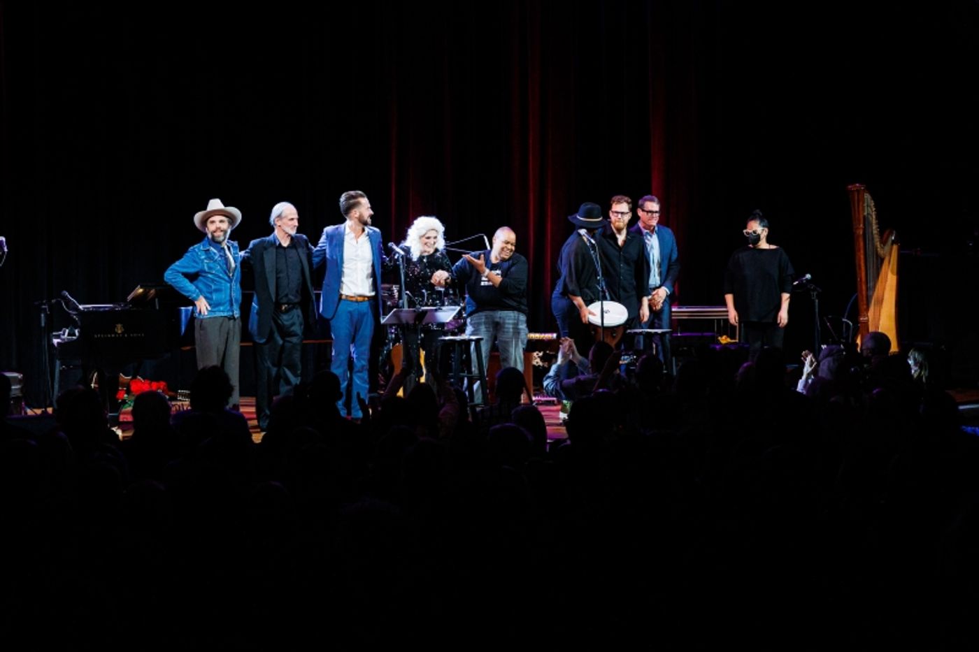 Review: Judy Collins Lifts Spirits With WINTER STORIES at Town Hall by Guest Reviewers Ellen Bonjorno and Georga Osborne  Image